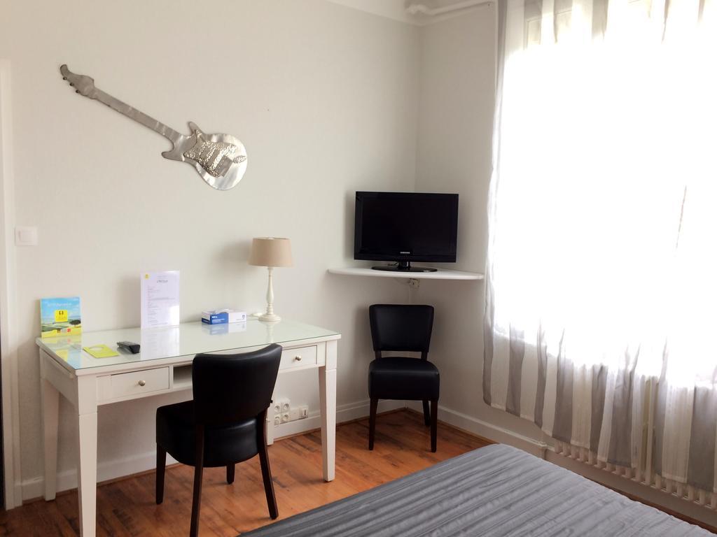 Logis Hotel L'Occitan 2 Etoiles Gaillac Εξωτερικό φωτογραφία